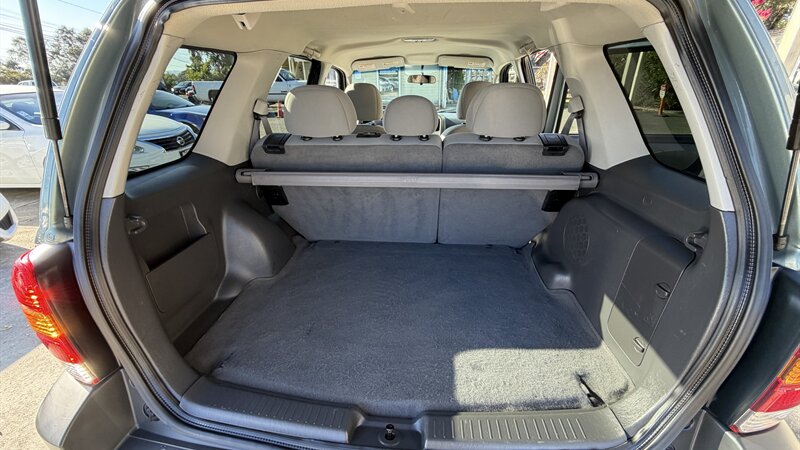 2005 Ford Escape XLT - Photo 9 - Lakeport, CA 95453-5619