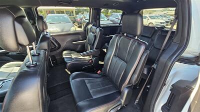 2017 Dodge Grand Caravan GT   - Photo 9 - Lakeport, CA 95453-5619