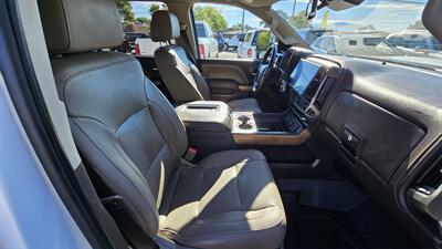 2018 Chevrolet Silverado 3500 LTZ   - Photo 6 - Lakeport, CA 95453-5619