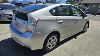 2010 Toyota Prius III - w/SOLAR PANELS   - Photo 3 - Lakeport, CA 95453-5619