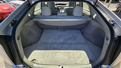 2010 Toyota Prius III - w/SOLAR PANELS   - Photo 8 - Lakeport, CA 95453-5619