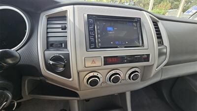 2005 Toyota Tacoma V6   - Photo 10 - Lakeport, CA 95453-5619