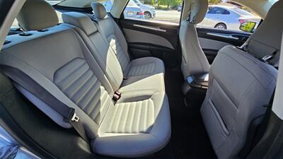 2014 Ford Fusion S   - Photo 6 - Lakeport, CA 95453-5619