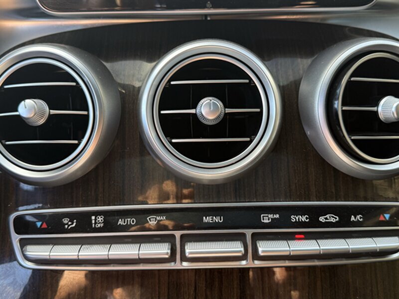 2018 Mercedes-Benz C 300 - Photo 13 - Lakeport, CA 95453-5619