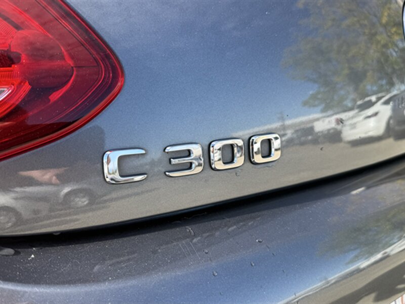 2018 Mercedes-Benz C 300 - Photo 8 - Lakeport, CA 95453-5619