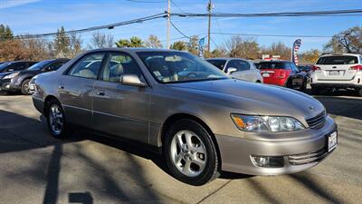 2001 Lexus ES 300 - Photo 2 - Lakeport, CA 95453-5619