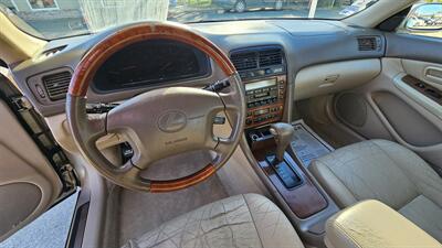 2001 Lexus ES 300 - Photo 6 - Lakeport, CA 95453-5619