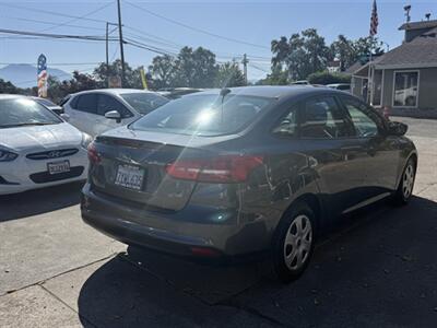 2017 Ford Focus S   - Photo 4 - Lakeport, CA 95453-5619