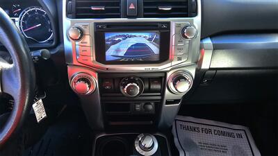 2016 Toyota 4Runner SR5   - Photo 14 - Lakeport, CA 95453-5619