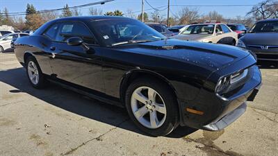 2013 Dodge Challenger SXT   - Photo 2 - Lakeport, CA 95453-5619
