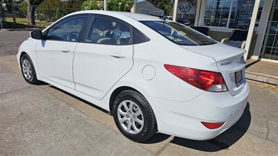 2014 Hyundai ACCENT GLS - Photo 4 - Lakeport, CA 95453-5619