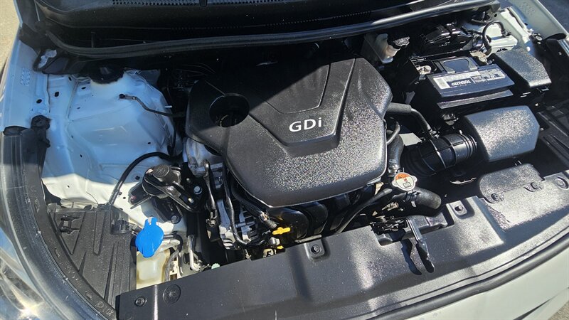 2014 Hyundai ACCENT GLS - Photo 13 - Lakeport, CA 95453-5619