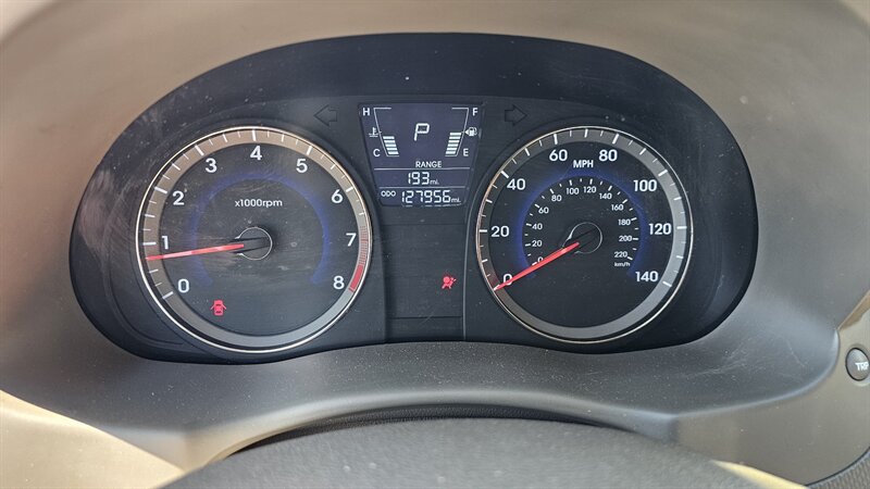 2014 Hyundai ACCENT GLS - Photo 12 - Lakeport, CA 95453-5619