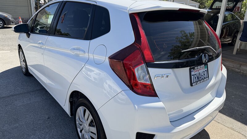 2016 Honda Fit LX - Photo 9 - Lakeport, CA 95453-5619