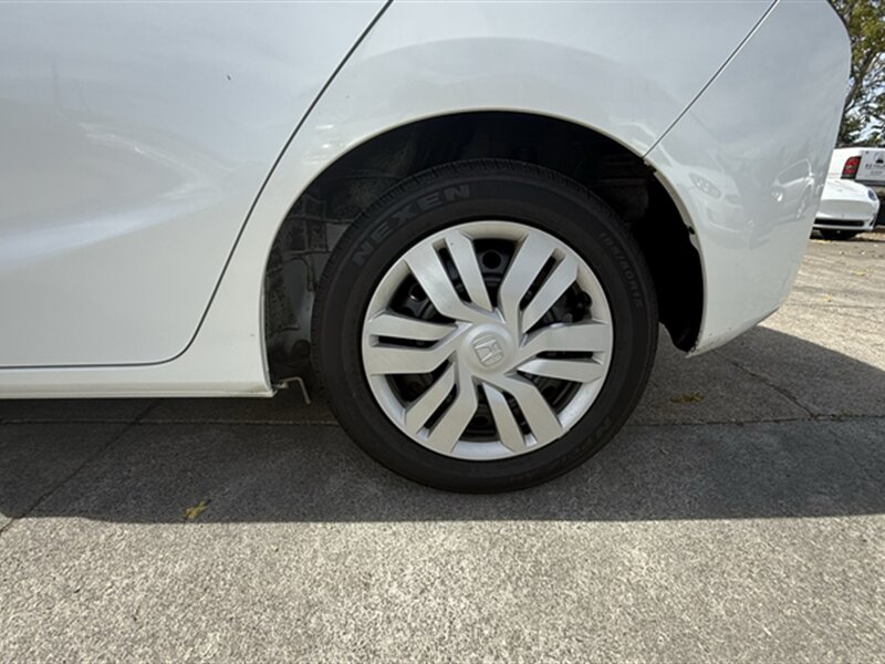 2016 Honda Fit LX - Photo 20 - Lakeport, CA 95453-5619