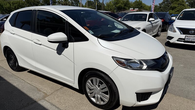 2016 Honda Fit LX - Photo 2 - Lakeport, CA 95453-5619