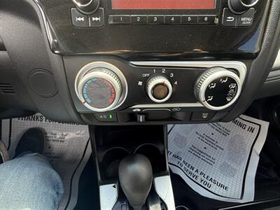 2016 Honda Fit LX - Photo 11 - Lakeport, CA 95453-5619