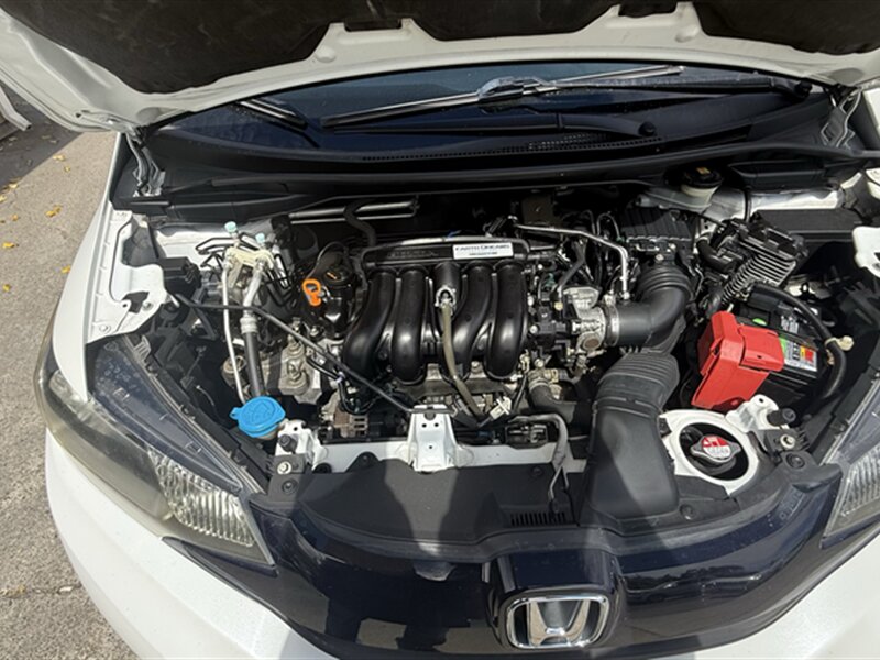 2016 Honda Fit LX - Photo 21 - Lakeport, CA 95453-5619
