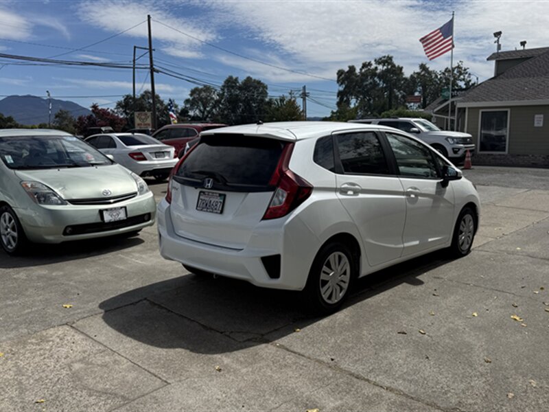 2016 Honda Fit LX - Photo 4 - Lakeport, CA 95453-5619