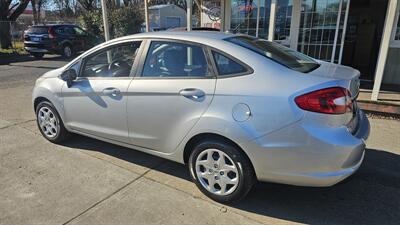 2013 Ford Fiesta S   - Photo 4 - Lakeport, CA 95453-5619
