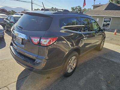 2016 Chevrolet Traverse LT   - Photo 3 - Lakeport, CA 95453-5619