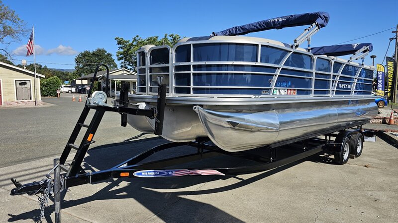 2022 TRIFECTA PONTOON LE SERIES   - Photo 1 - Lakeport, CA 95453-5619