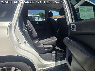 2019 Nissan Pathfinder SV - Photo 8 - Richmond, CA 94804