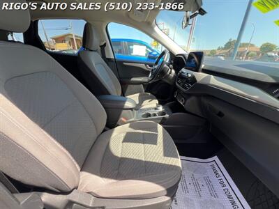 2021 Ford Escape SE   - Photo 3 - Richmond, CA 94804