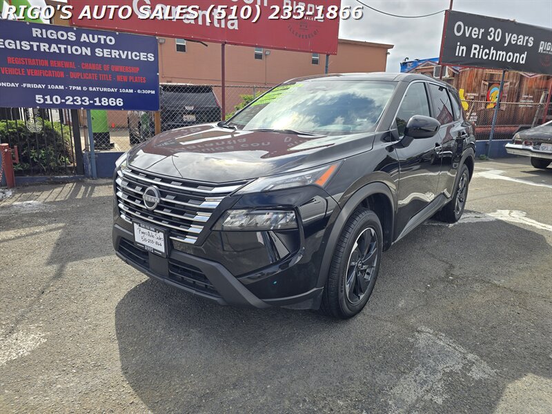 2024 Nissan Rogue SV  