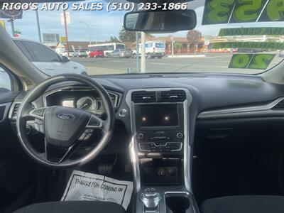 2020 Ford Fusion SE   - Photo 5 - Richmond, CA 94804