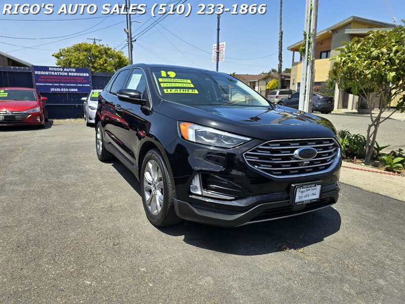 2019 Ford Edge Titanium  