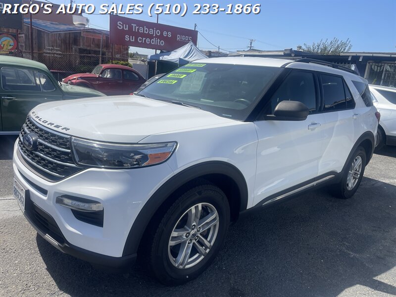 2020 Ford Explorer XLT  