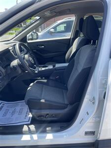 2023 Nissan Rogue SV - Photo 3 - Richmond, CA 94804