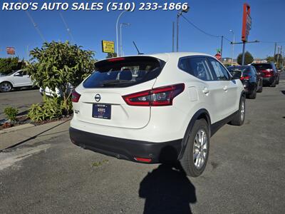 2022 Nissan Rogue Sport S   - Photo 3 - Richmond, CA 94804