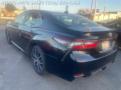 2021 Toyota Camry SE   - Photo 3 - Richmond, CA 94804