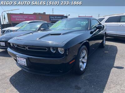 2021 Dodge Challenger SXT   - Photo 2 - Richmond, CA 94804