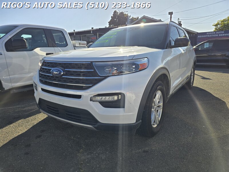 2020 Ford Explorer XLT  