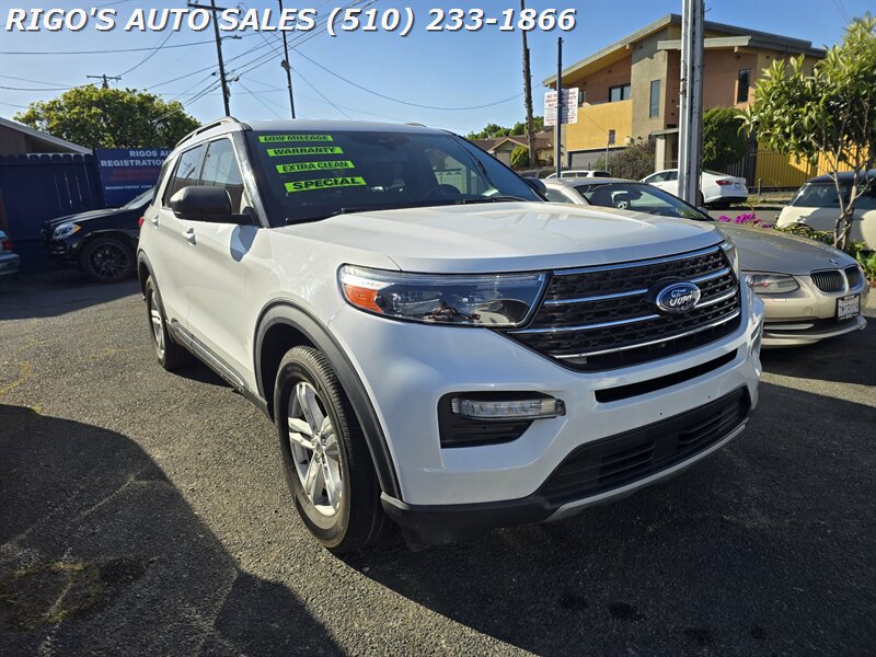 2020 Ford Explorer XLT  