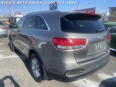 2017 Kia Sorento LX V6 - Photo 6 - Richmond, CA 94804
