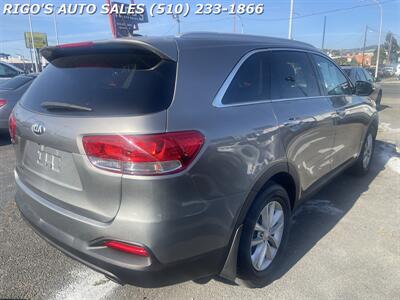 2017 Kia Sorento LX V6 - Photo 7 - Richmond, CA 94804