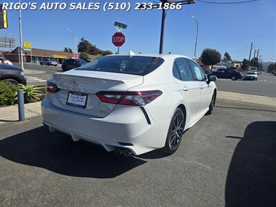 2022 Toyota Camry SE   - Photo 4 - Richmond, CA 94804