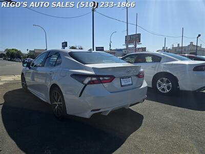 2022 Toyota Camry SE   - Photo 3 - Richmond, CA 94804