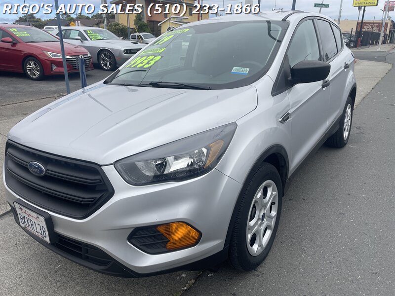 2019 Ford Escape S  
