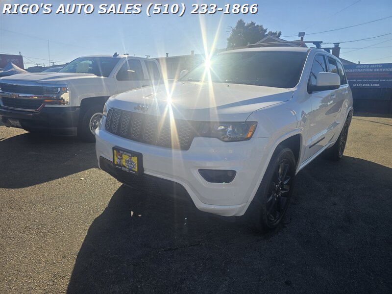 2018 Jeep Grand Cherokee Altitude  