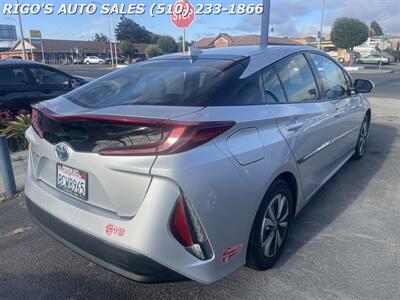 2017 Toyota Prius Prime Plus   - Photo 4 - Richmond, CA 94804