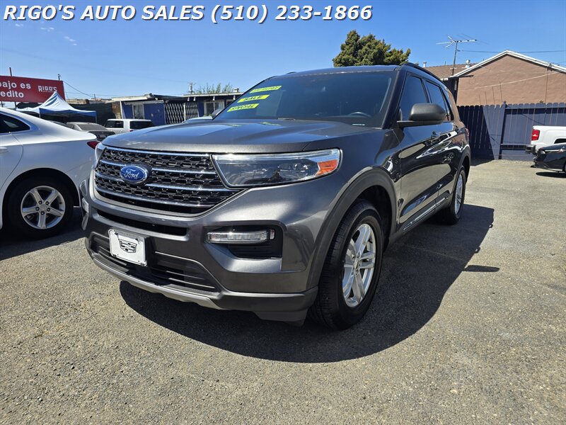 2020 Ford Explorer XLT  
