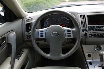 2005 INFINITI FX35   - Photo 17 - Shoreline, WA 98133