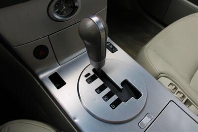 2005 INFINITI FX35   - Photo 8 - Shoreline, WA 98133