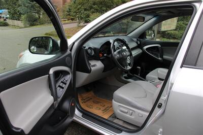 2007 Toyota RAV4 Limited   - Photo 5 - Shoreline, WA 98133
