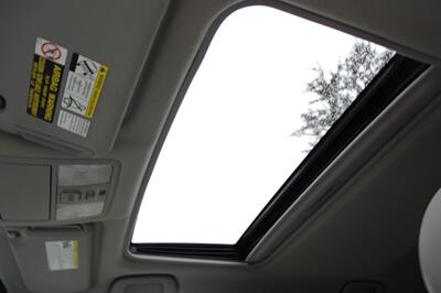 2007 Toyota RAV4 Limited   - Photo 9 - Shoreline, WA 98133